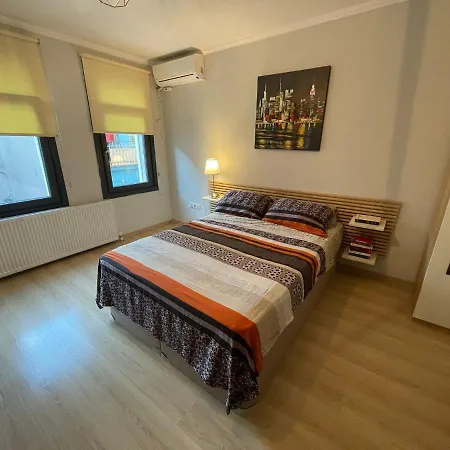 Апартаменты Duplex With Terrace In Center,5mn Walk To Istiklal Стамбул