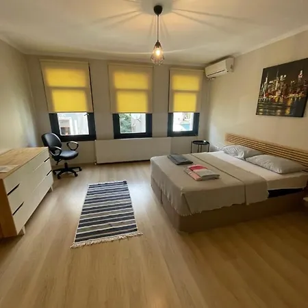 Duplex With Terrace In Center,5mn Walk To Istiklal Апартаменты Стамбул